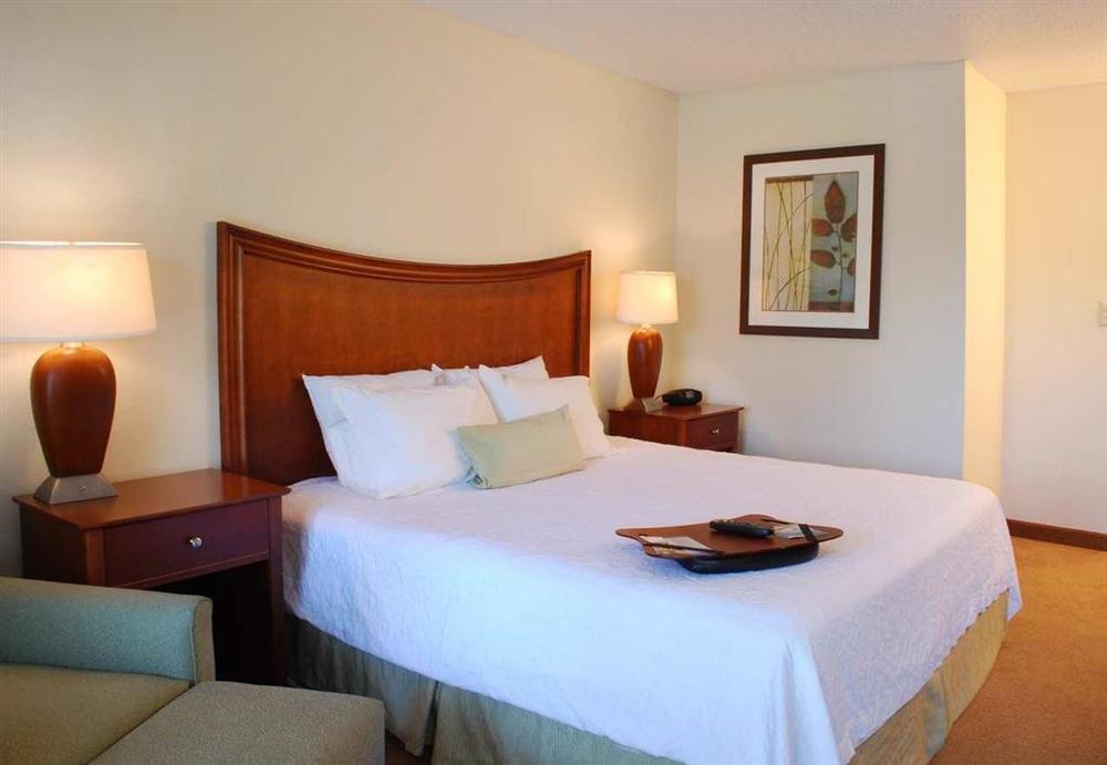 Red Lion Inn & Suites Hattiesburg Room photo