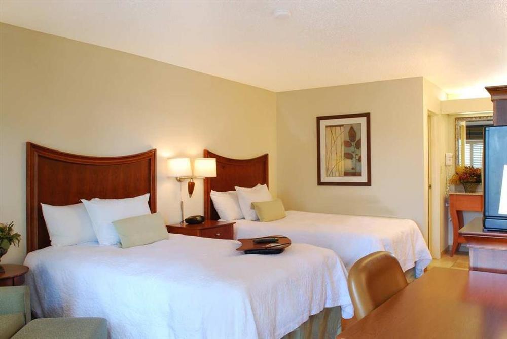 Red Lion Inn & Suites Hattiesburg Room photo