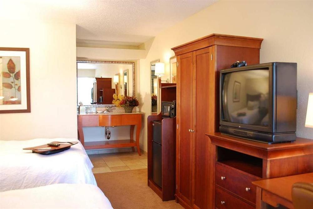 Red Lion Inn & Suites Hattiesburg Room photo