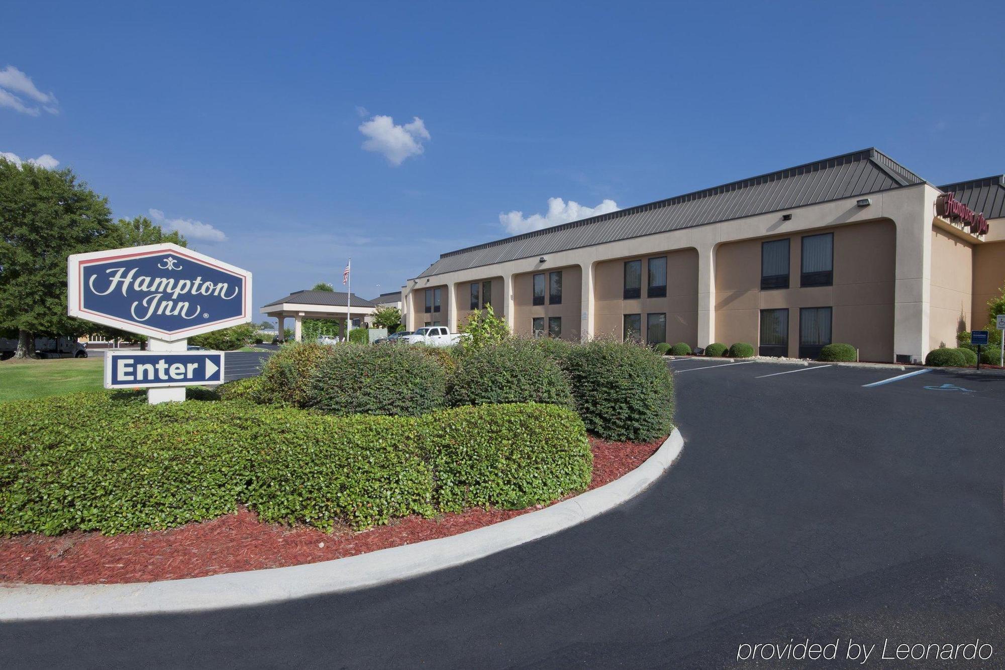 Red Lion Inn & Suites Hattiesburg Exterior photo