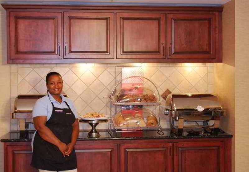 Red Lion Inn & Suites Hattiesburg Restaurant photo